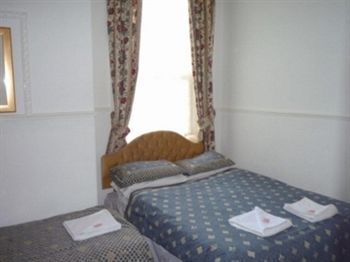 The Elmora Bed & Breakfast Blackpool Exterior photo